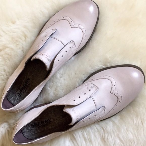 Sperry Shoes - Sperry Victory Gill Laceless Oxfords Size 8